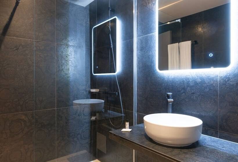 בית מלון כפרי The Originals Boutique, Parc Hôtel, Orléans Sud