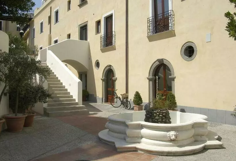 בית מלון כפרי Villa Meligunis