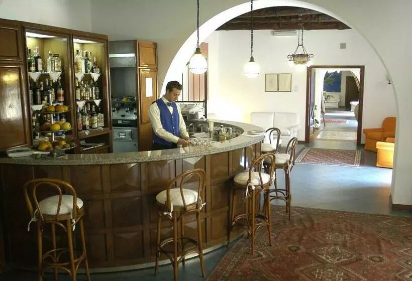 בית מלון כפרי Villa Meligunis