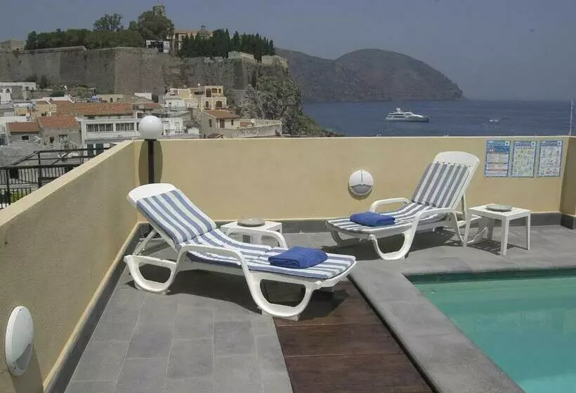 בית מלון כפרי Villa Meligunis