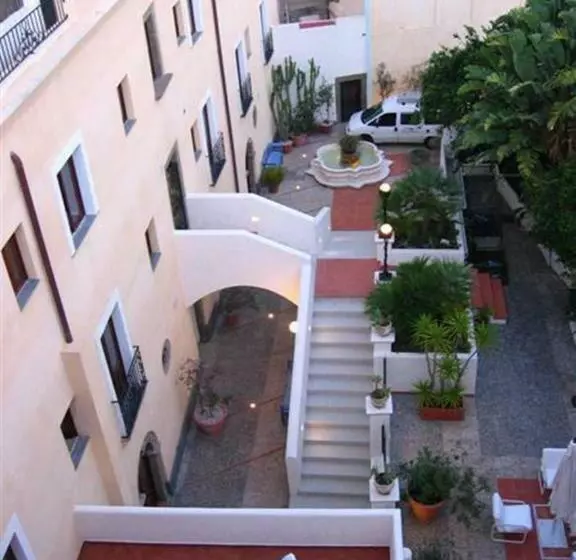 בית מלון כפרי Villa Meligunis