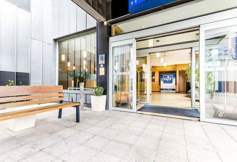 Отель Yit Ciudad De Zaragoza