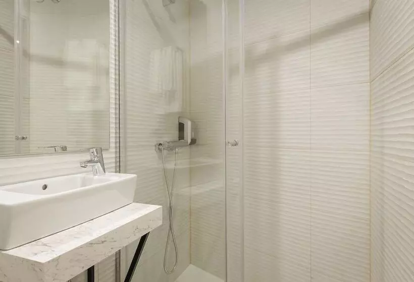 Отель Yit Ciudad De Zaragoza