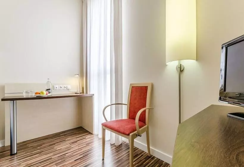 Отель Yit Ciudad De Zaragoza