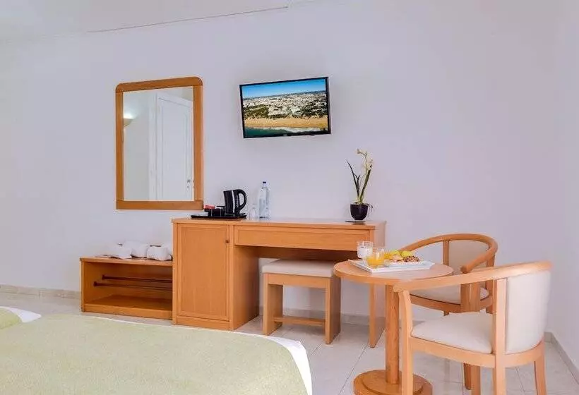 Monica Isabel Beach Club