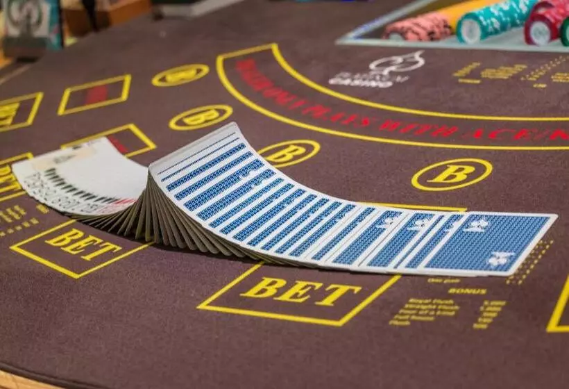 Platinum Hotel & Casino