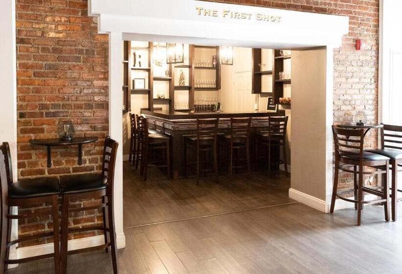 فندق صغير Hunter Arms