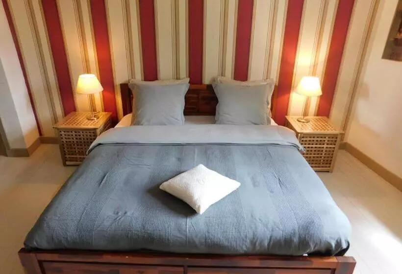 Aamiaismajoitus (B&B) Chambre D'hôtes Les 3 Cochons D'olt