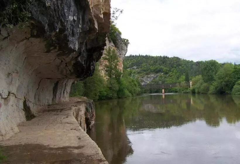 Aamiaismajoitus (B&B) Chambre D'hôtes Les 3 Cochons D'olt
