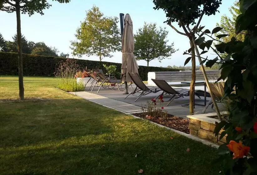 ベッドアンドブレックファースト Chambres D'hôtes Grange Carrée