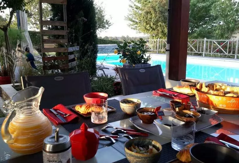 ベッドアンドブレックファースト Chambres D'hôtes Grange Carrée