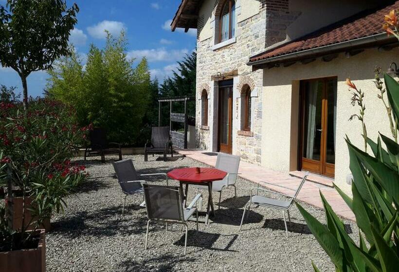 ベッドアンドブレックファースト Chambres D'hôtes Grange Carrée