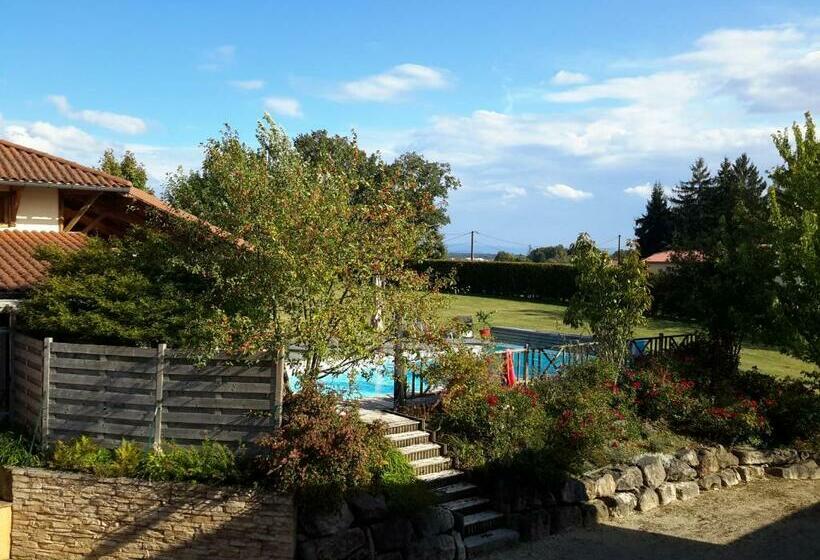 ベッドアンドブレックファースト Chambres D'hôtes Grange Carrée