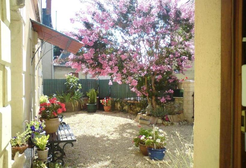 ベッドアンドブレックファースト Les Trois Puits