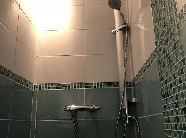 Aamiaismajoitus (B&B) Maison D Hotes La Colombelle