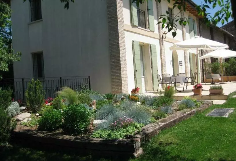 هتل Agriturismo Campagnoletto