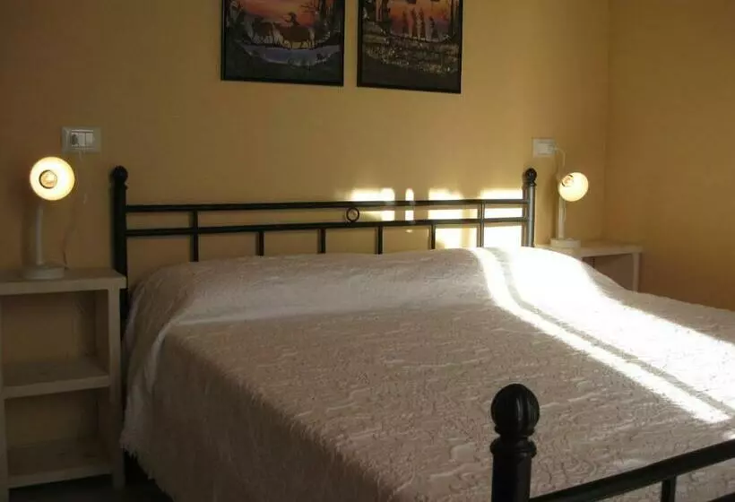 هتل Agriturismo Campagnoletto