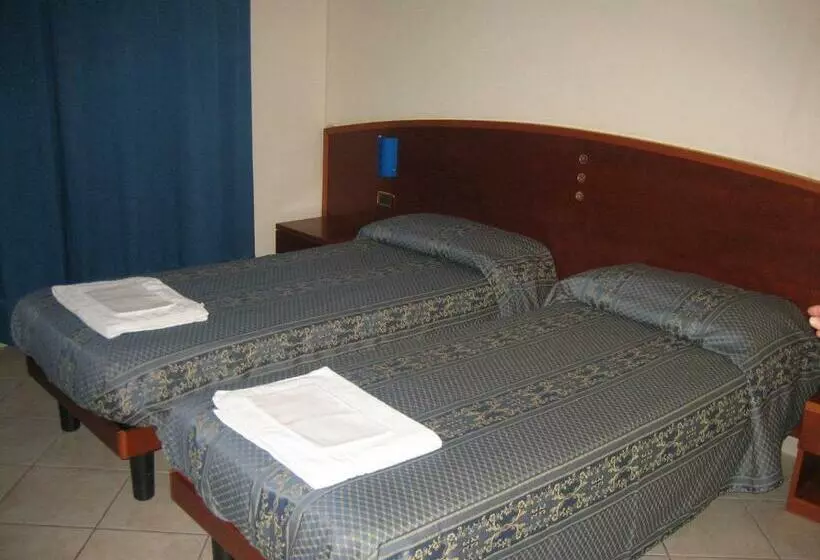 Hotelli Albergo Ristorante Sterlina