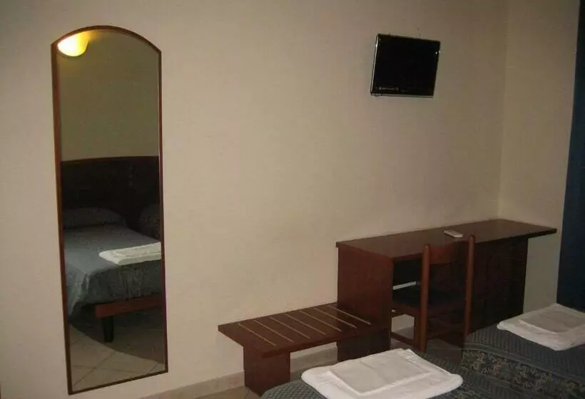 Hotelli Albergo Ristorante Sterlina