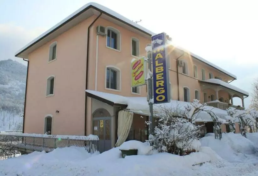 Hotelli Albergo Ristorante Sterlina