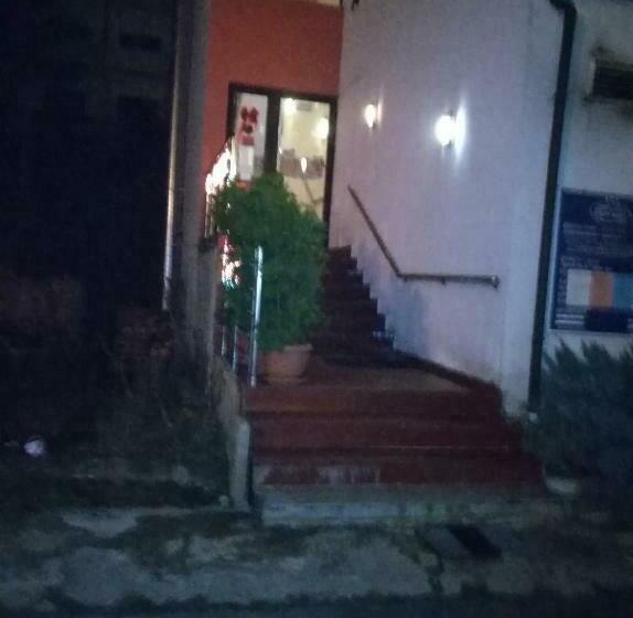 ホテル Byalo More