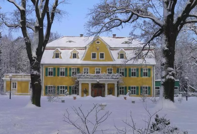 Hotelli Fledermausschloss