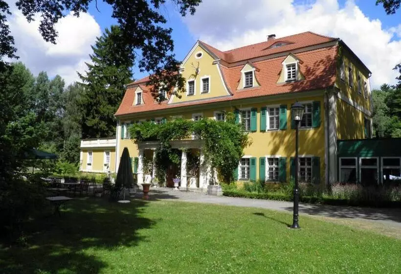Hotelli Fledermausschloss