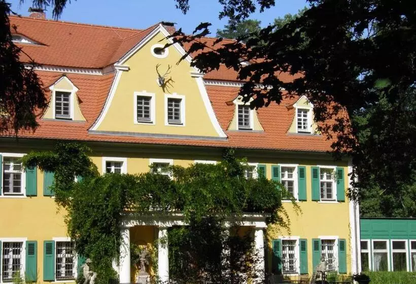 Hotelli Fledermausschloss