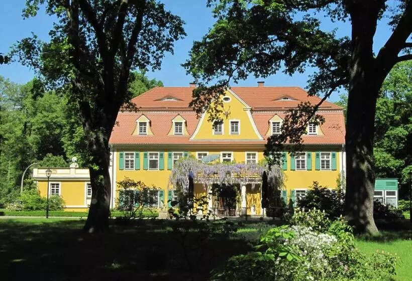Hotelli Fledermausschloss