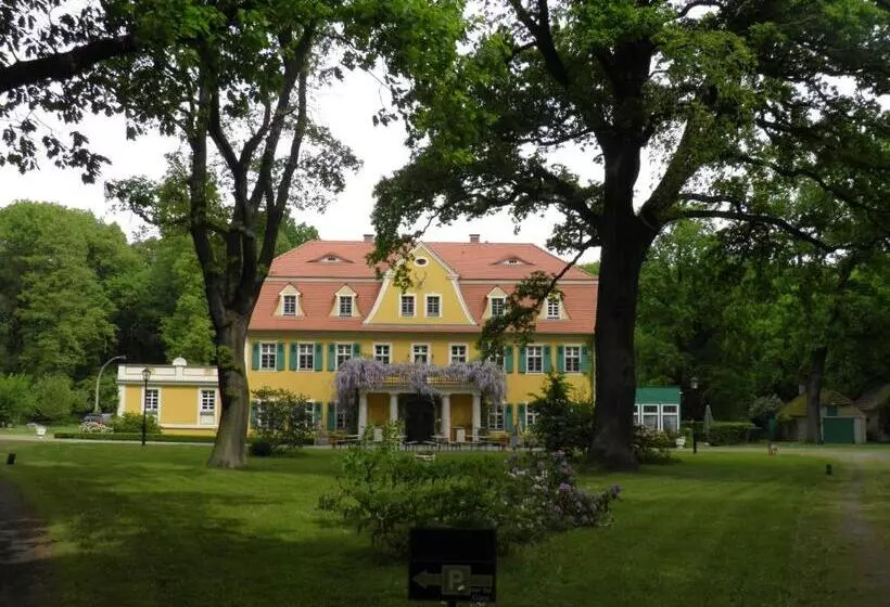 Hotelli Fledermausschloss