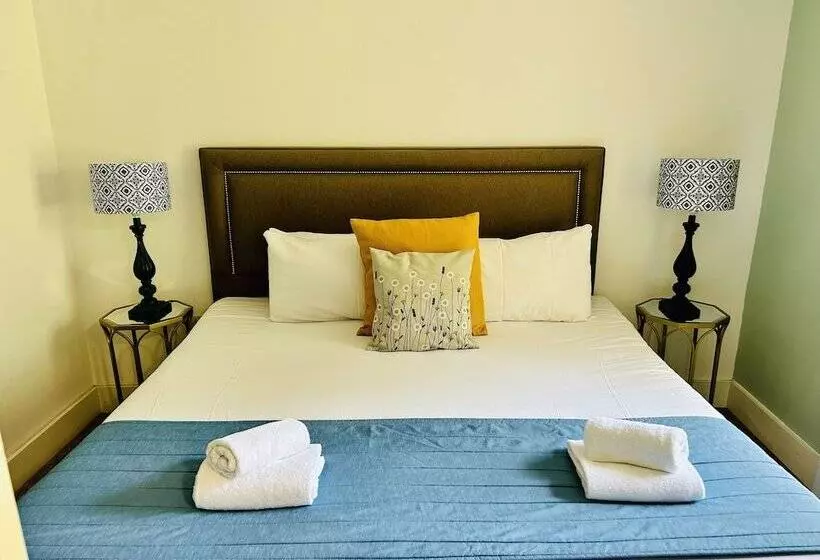 Hotelli Guestling Hall