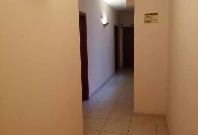 Hotelli La Tana Del Lupo