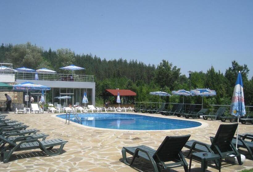 Отель Relax Coop