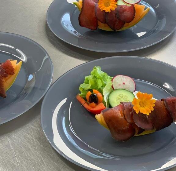 ホテル Restaurant Emshorn