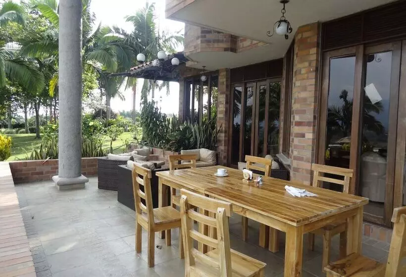 Hotelli Tata Premium