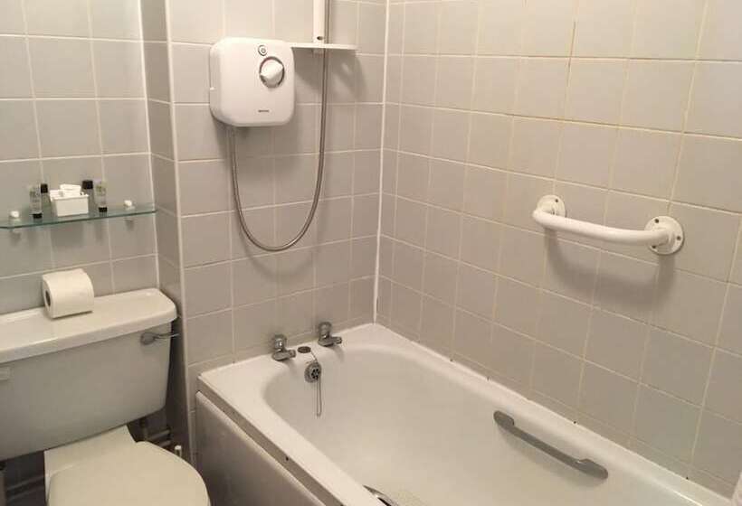 מוטל St George S Lodge, Bisley