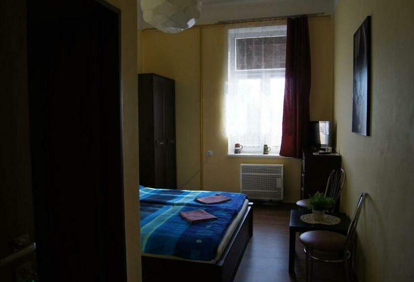 פנסיון Penzion Modrý Jelen