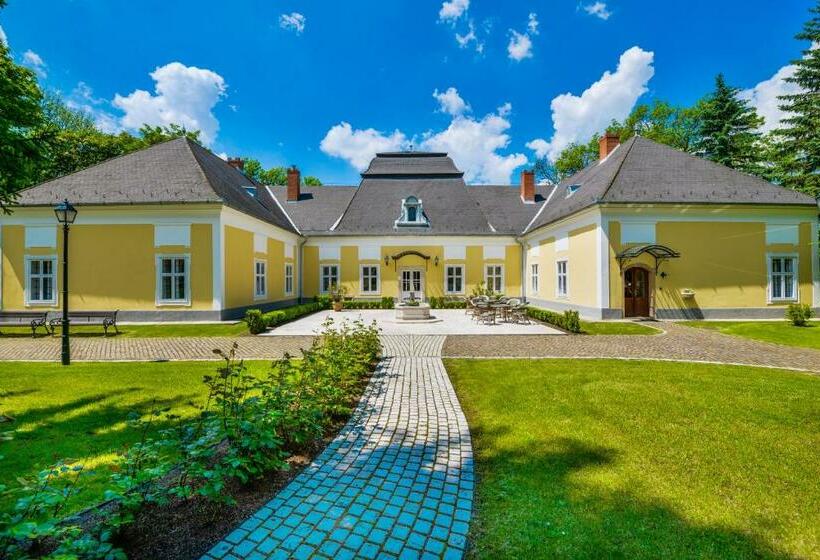 Пансион Prónay Kastély