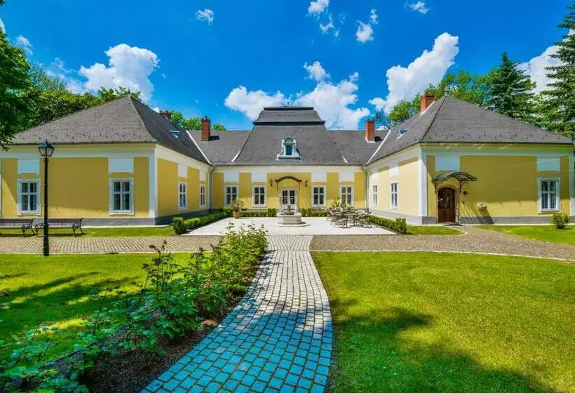 Majatalo Prónay Kastély