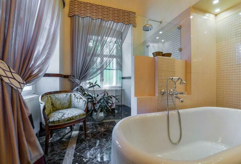 Пансион Prónay Kastély