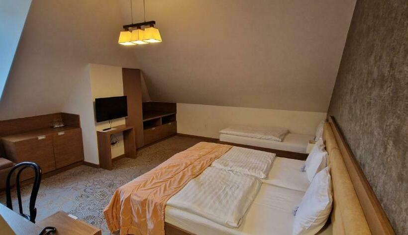 Пансион Prónay Kastély