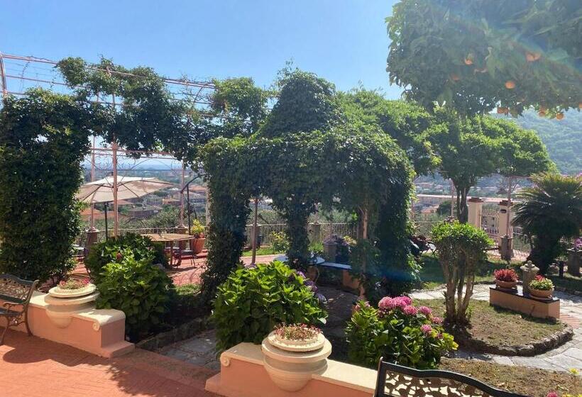 ペンション Villa Fieschi