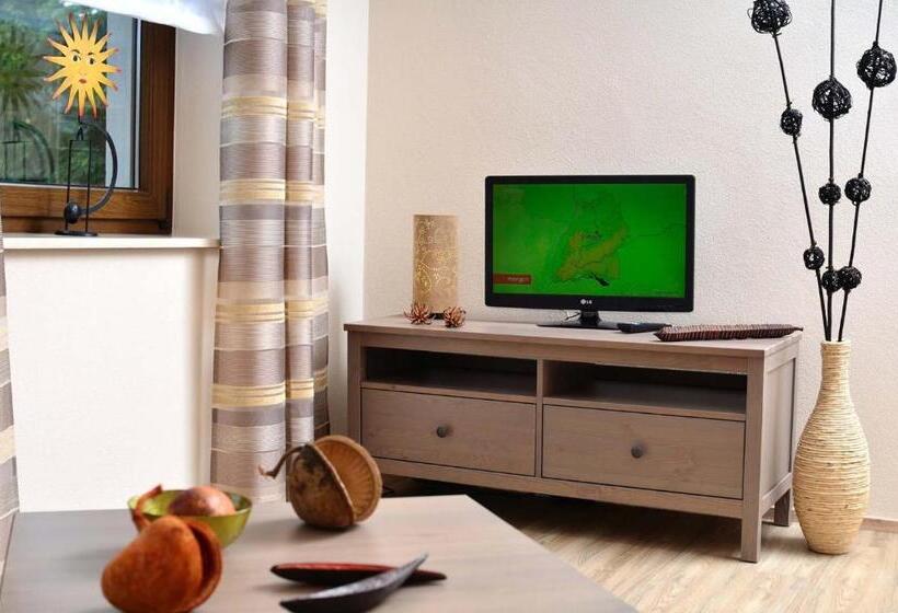 Pension / Ferienwohnungen Scheid