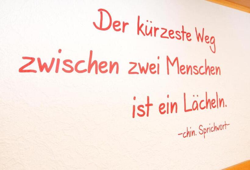 Pension / Ferienwohnungen Scheid