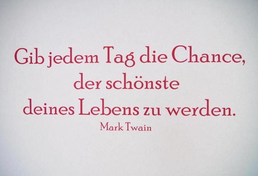 Pension / Ferienwohnungen Scheid