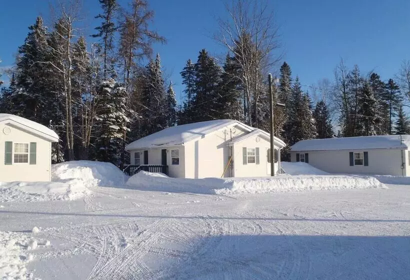 Motelli Lakeside Stays