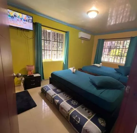 هاستل Posada Faych House