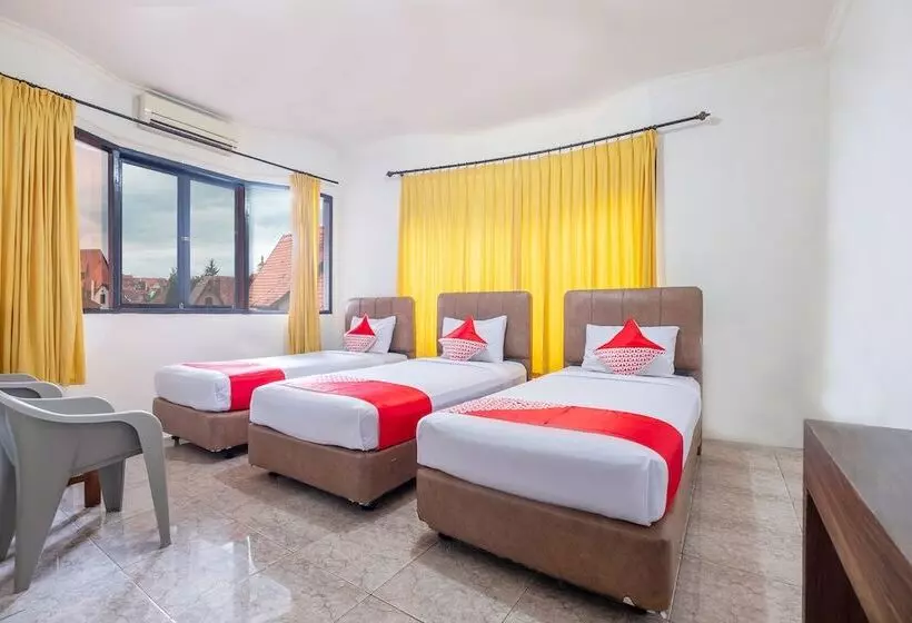 Hotelli Oyo 2704  Transit 2