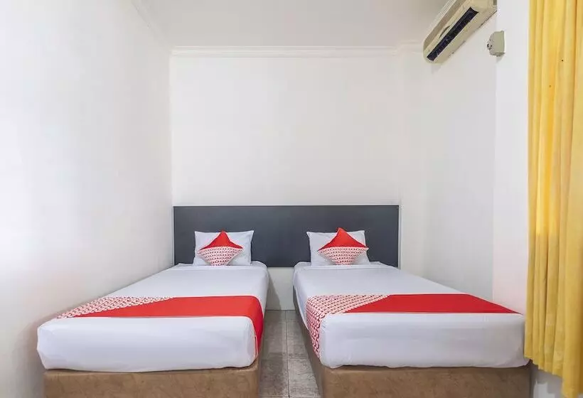 Hotelli Oyo 2704  Transit 2