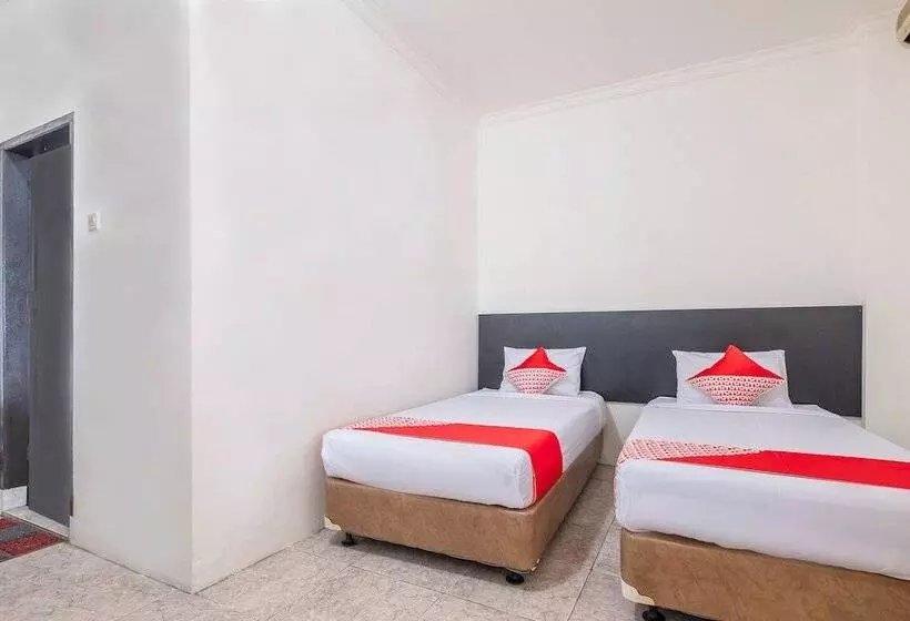 Hotelli Oyo 2704  Transit 2